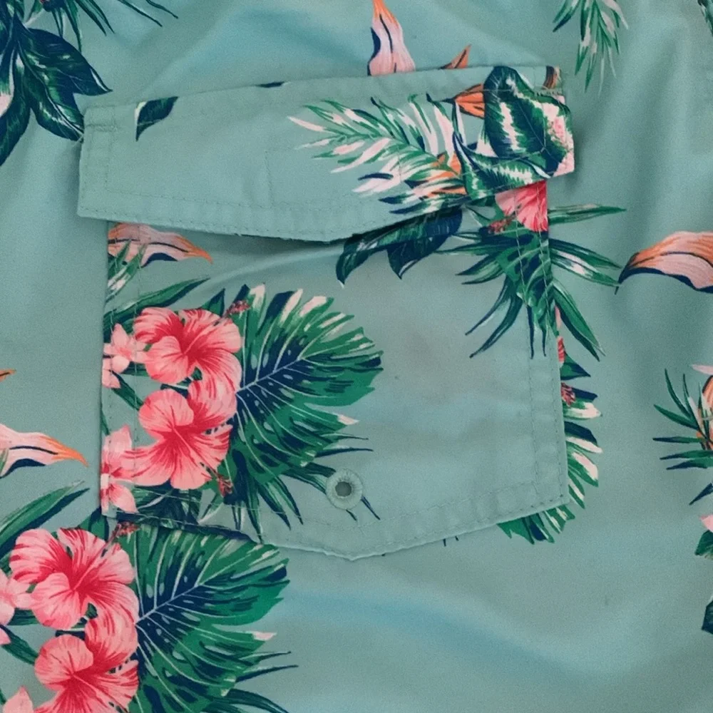 CLUB ROOM Men’s M Swim Trunks floral Hawaiian travel vacation resort cabana